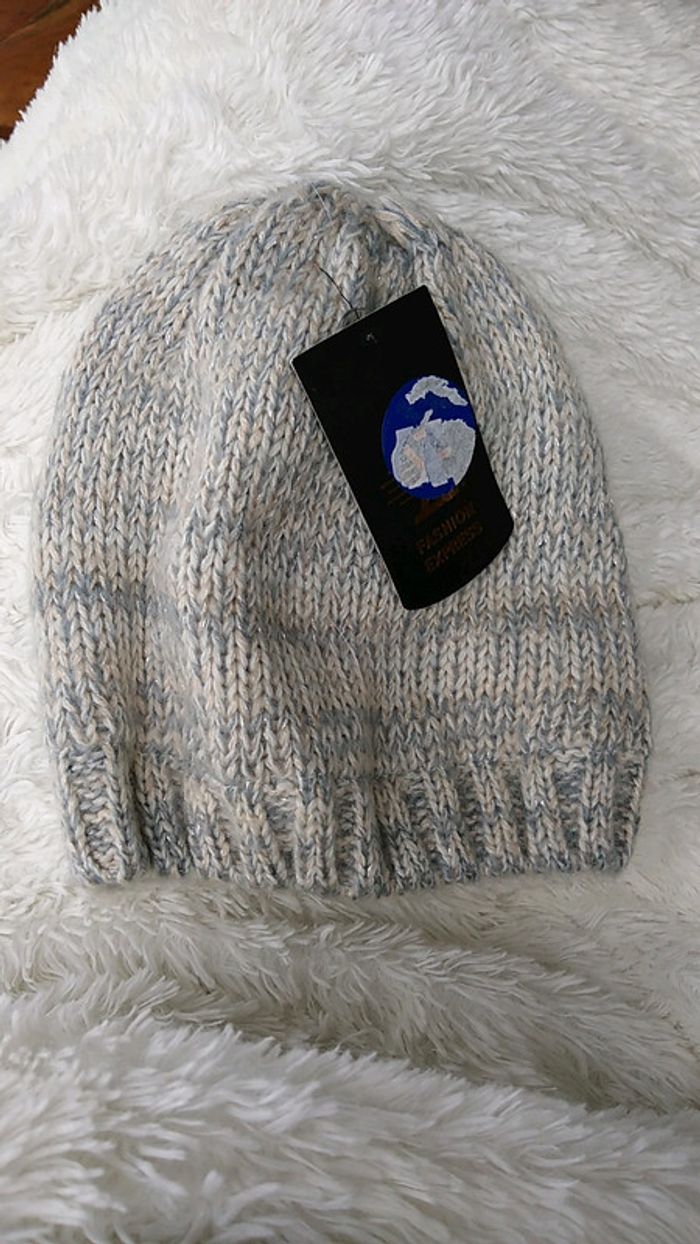 Bonnet NEUF