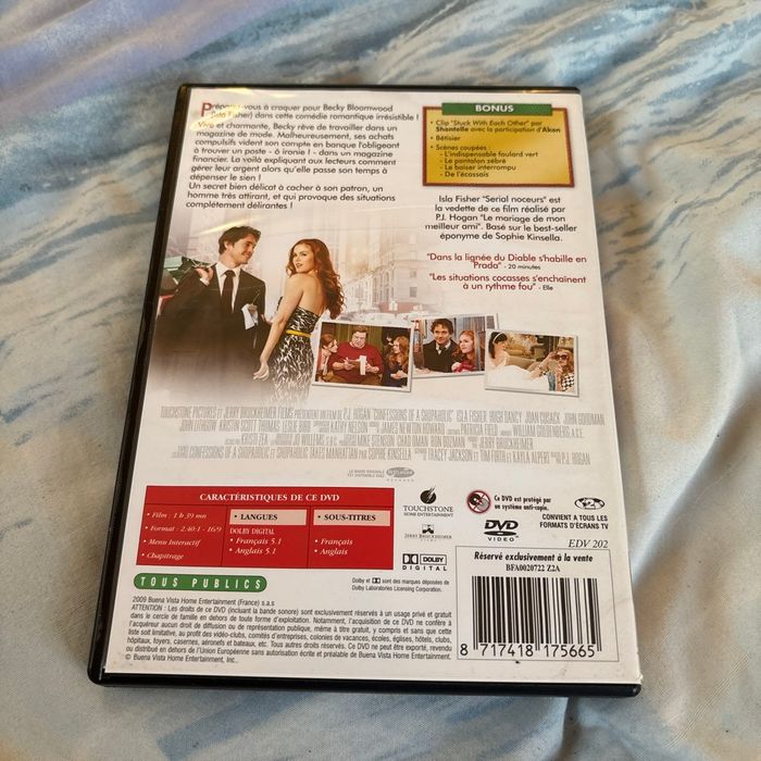 DVD confessions d’une accro du shopping - photo numéro 2