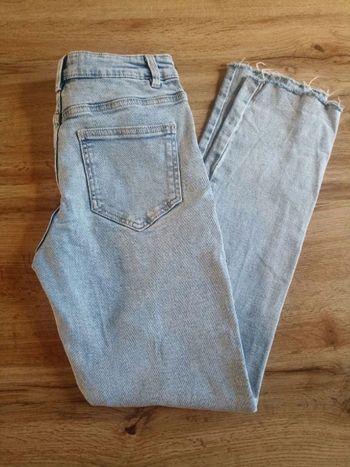 Jean bleu clair taille 32