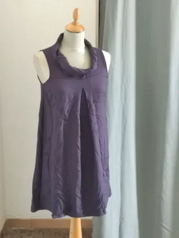 Robe violette fluide et légère