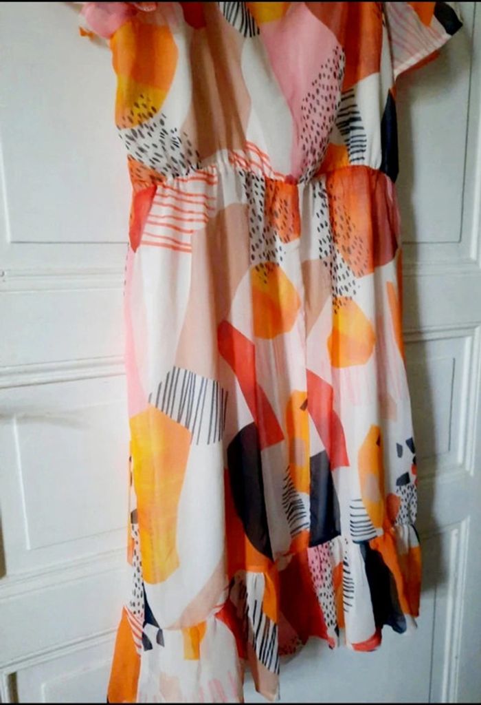 Robe neuve ( bien lire l'annonce svp) - photo numéro 3