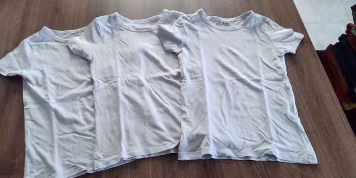 Lot de 3 maillots de corps - 6 ans La couleur a viré sur le gris suite aux lavages