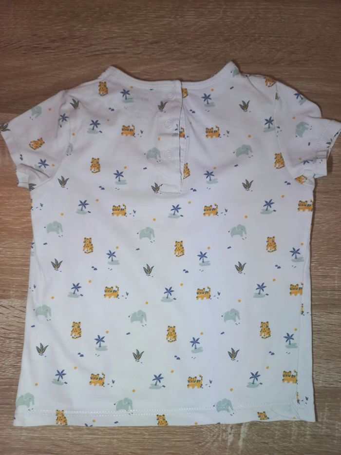 Vends t-shirt manches courtes 24 mois - photo numéro 2