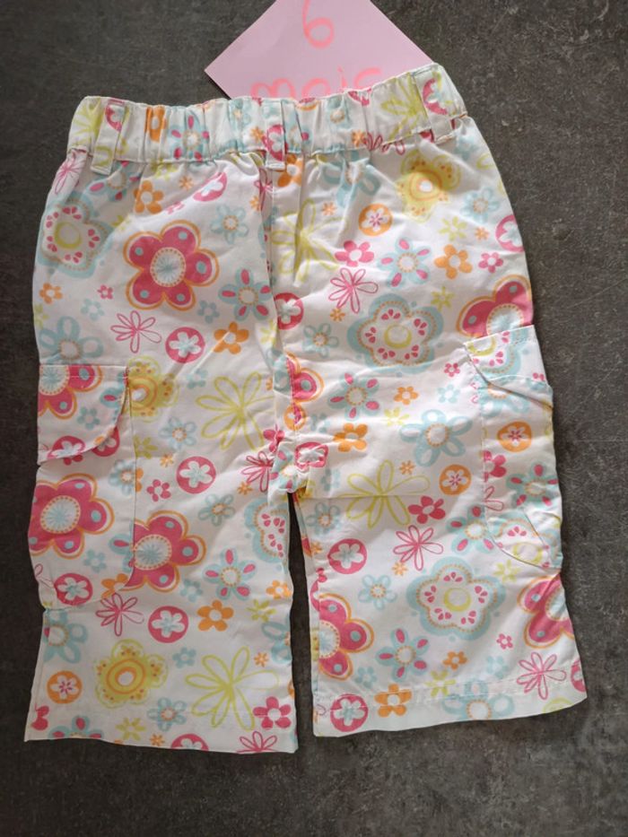 Pantalon fleuri 6 mois - photo numéro 3