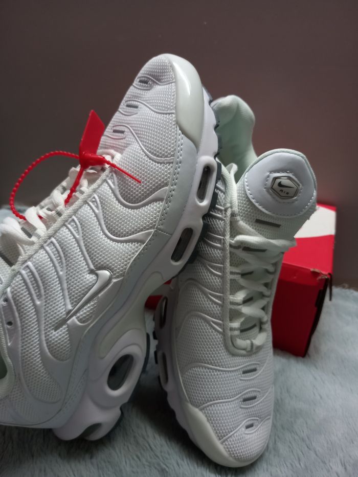 Baskets Air Max TN blanc,  taille 43 - photo numéro 3