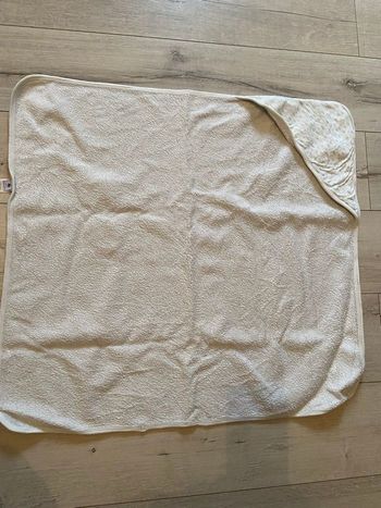 Sortie de bain blanche