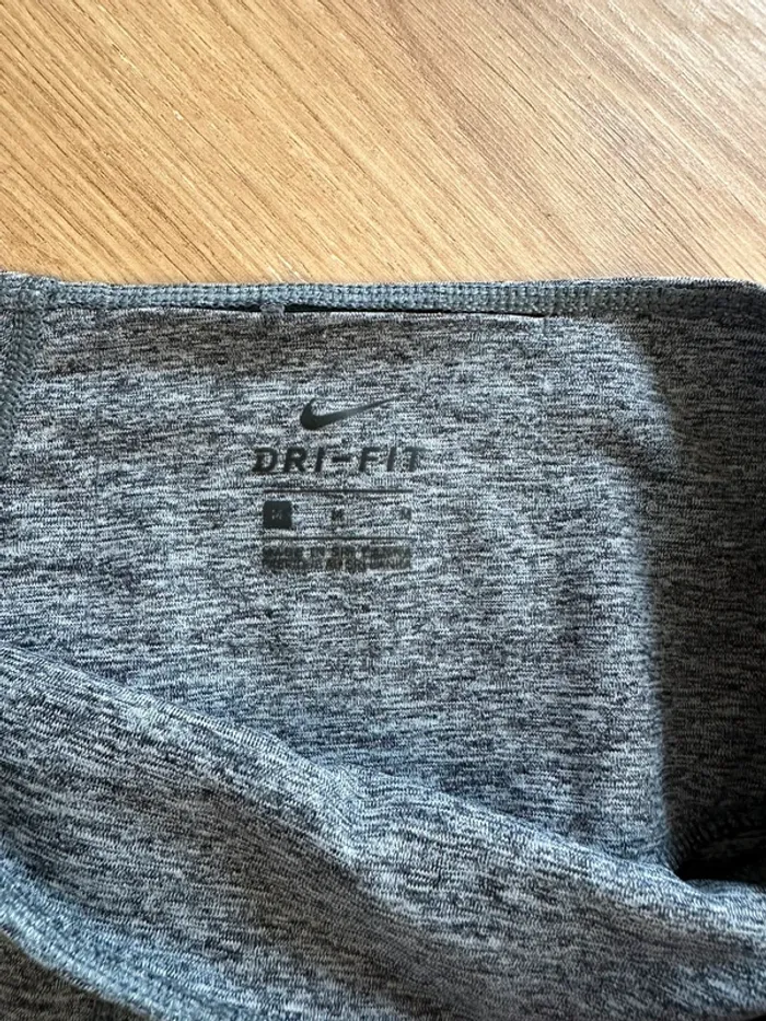 Legging de sport Nike gris taille 38 - photo numéro 4