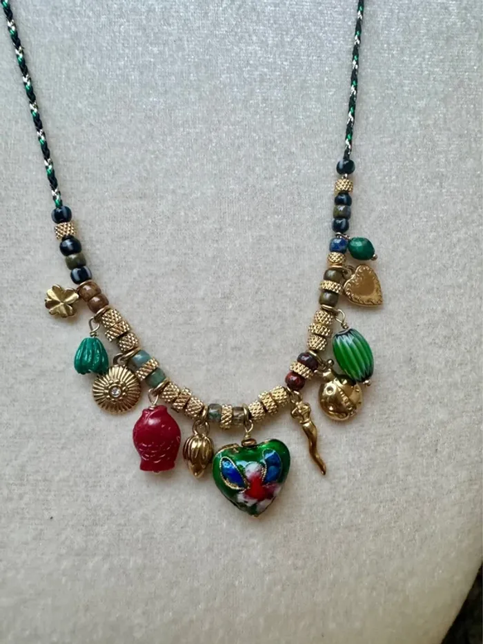 Collier cordons tressés habaha Paris  perles naturelles poisson corne trèfle grigri cœur - photo numéro 3