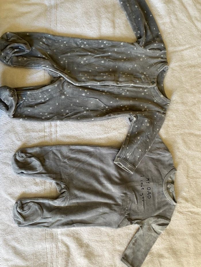 Lot de vêtements en 3-6mois - photo numéro 8