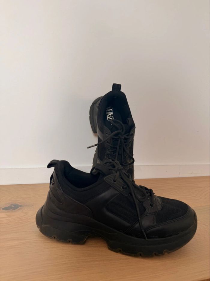 Basket Zara chaussures zapatillas sport shoes tennis Schoenen Scarpe zapatos sapatos Esporte noir - photo numéro 4
