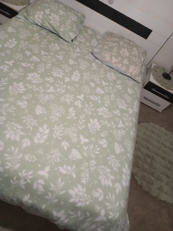 Housse de couette et 2 taies d oreillers