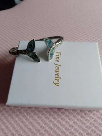 Bracelet vintage double queues de baleine en coquilles d'abalone