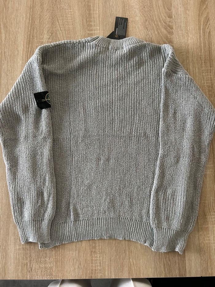 Pull stone island gris - photo numéro 4