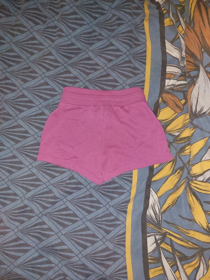 Short fushia - photo numéro 3