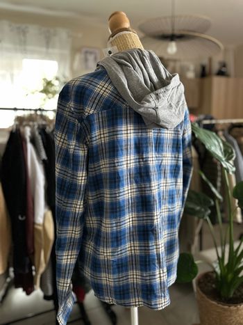 Veste chemise IKKS à carreaux avec capuche amovible – T.M – Neuve