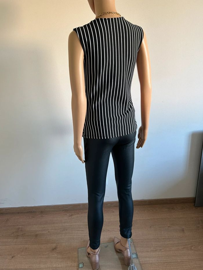 Haut rayé noir et blanc sans manches Morgan taille XS jamais porté - photo numéro 10
