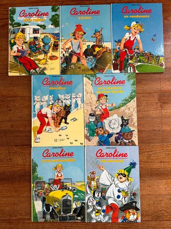 Lot de 7 livres Caroline années 90 anciens vintage blancs albums Hachette