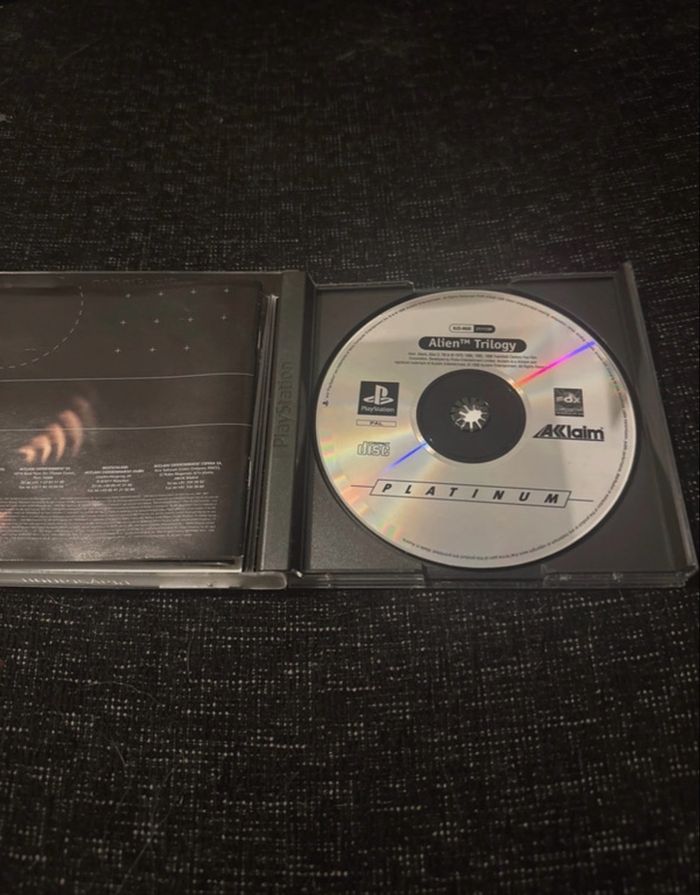 Alien trilogie ps1 - photo numéro 4