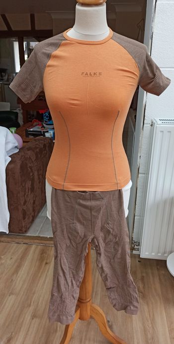 T38-40 ensemble sport falke