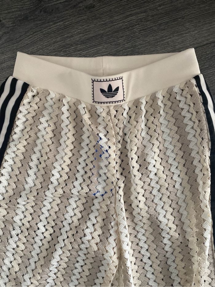 Adidas Originals Trackpant Cream / Noir - taille M ( 40 42) - photo numéro 4