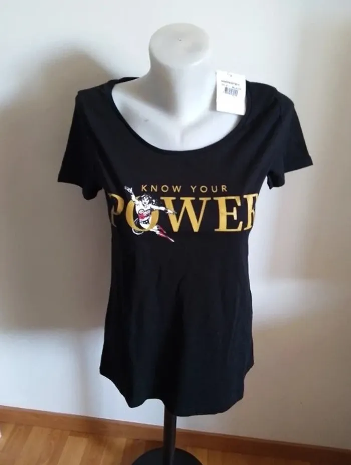 Tee-shirt Wonder woman taille M 100% coton - photo numéro 2