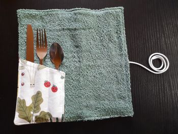 Serviette porte-couverts