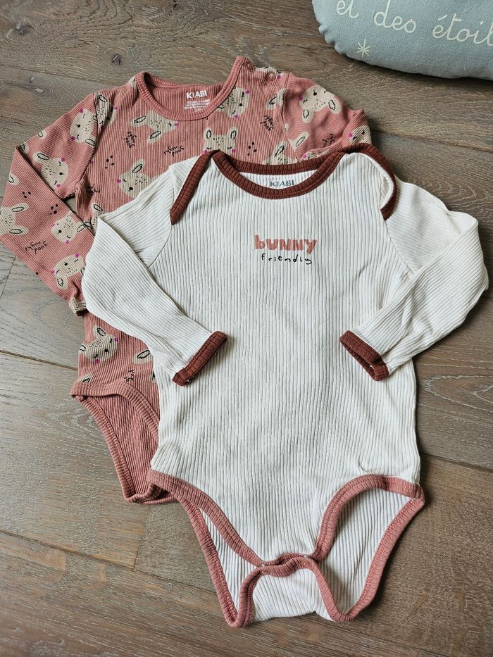 Lot 2 bodies 24 mois