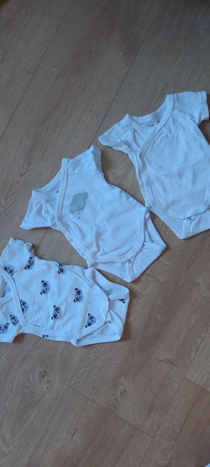 Bodys manches courtes