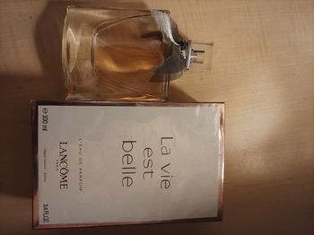 Parfum femme la vie est belle Lancôme 