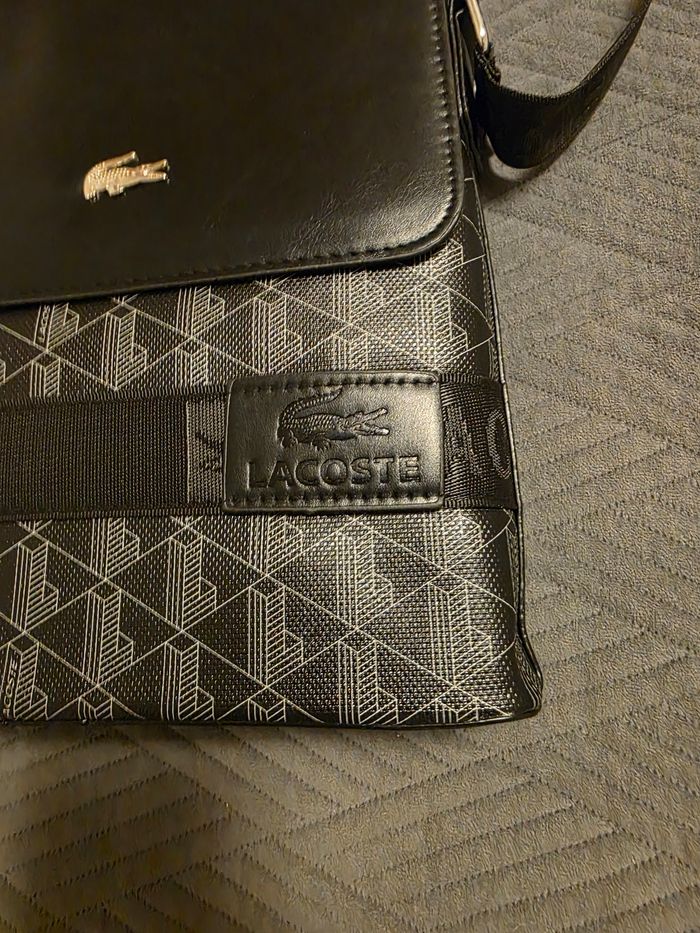 Sac à bandoulière Lacoste - photo numéro 3