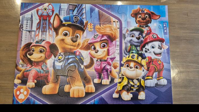 Maxi puzzle Super Patrouille en très bon état