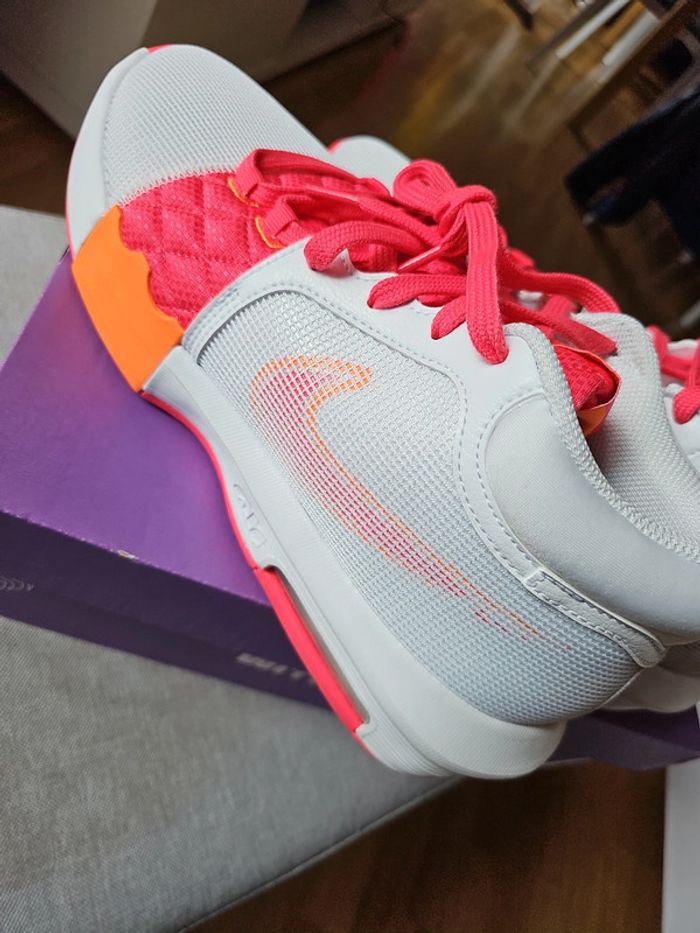 🔥Lebron Witness VIII Dunkin Donuts T.44.5🏀🔥