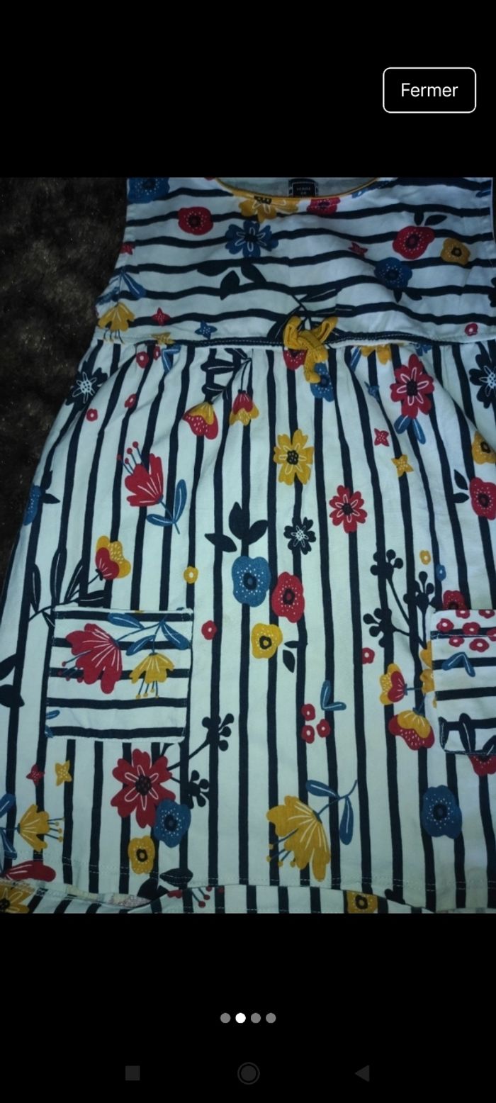 Très belle robe fille e2 - photo numéro 2