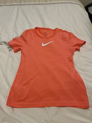 Tee shirt fille manches courtes Nike