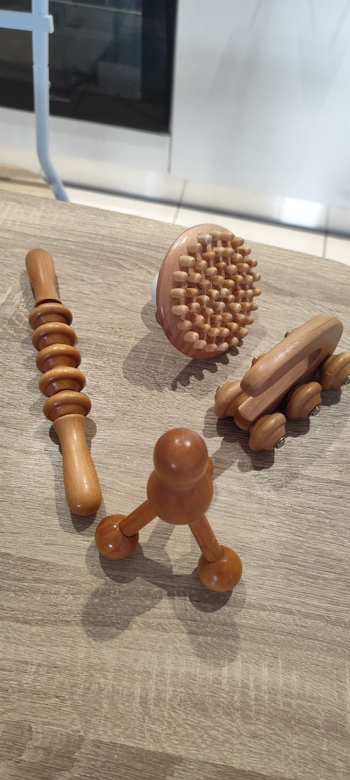 Lot d'accessoires de massage