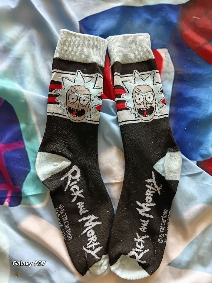 Chaussettes rick Sanchez de rick and morty - photo numéro 3