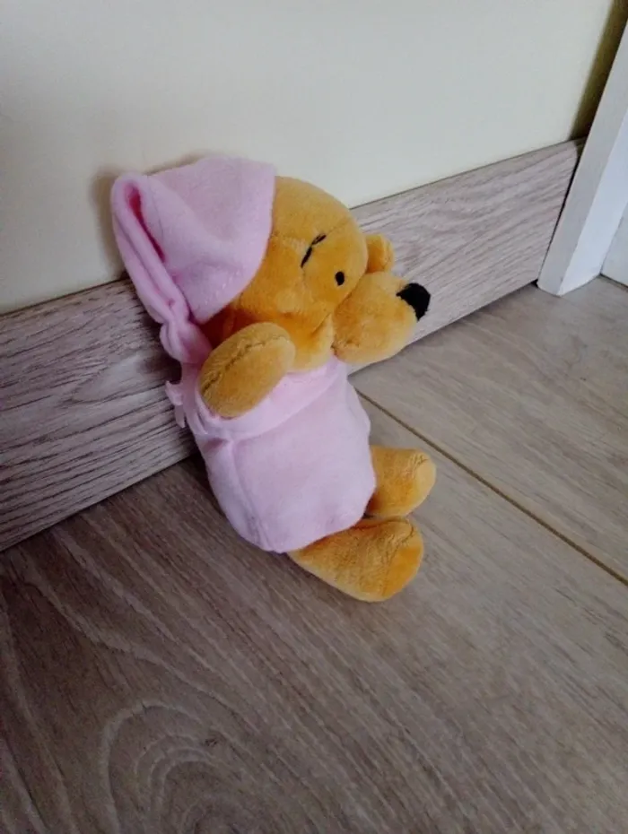 Winnie l'ourson bonnet de nuit - photo numéro 2