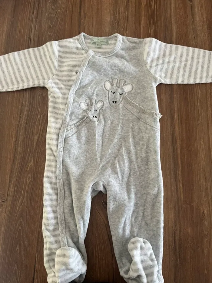 Lot de 3 pyjamas épais taille 9 mois - photo numéro 5
