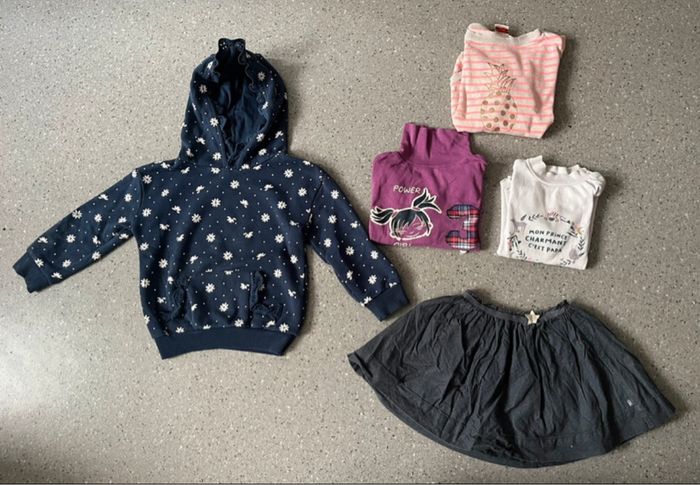 Lots vêtements 4 ans