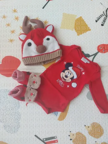 Lot vêtements de Noël