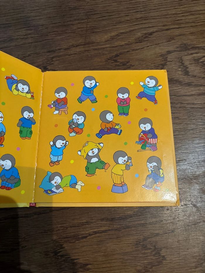 Livre T’choupi, mange de tout - photo numéro 2