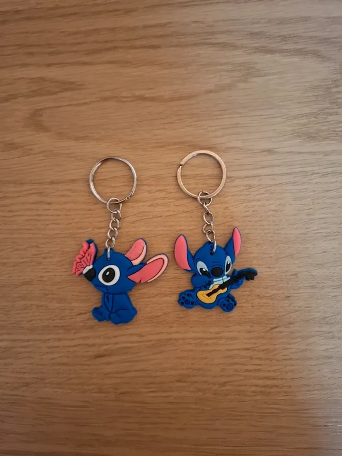 2 porte clé stitch