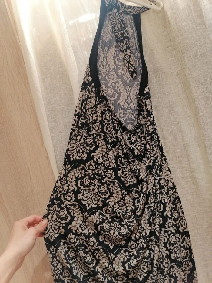 Robe ras du cou taille S - photo numéro 3