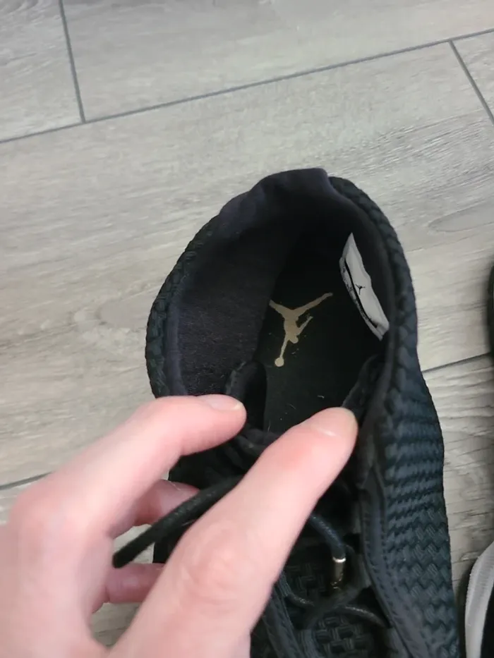 Baskets Jordan noires tissu 42.5 - photo numéro 3