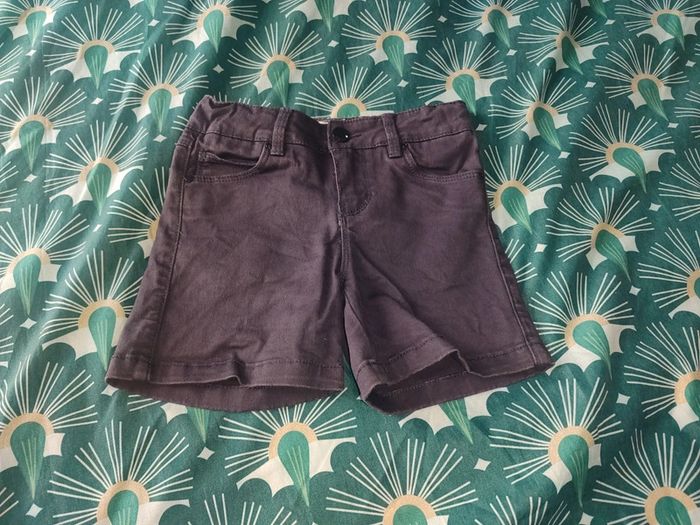 Short taille 6 ans - photo numéro 3
