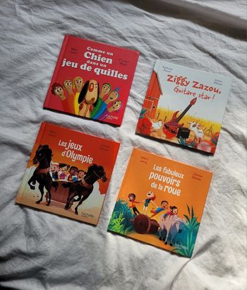 📚 Lot 4 livres Hachette 📚