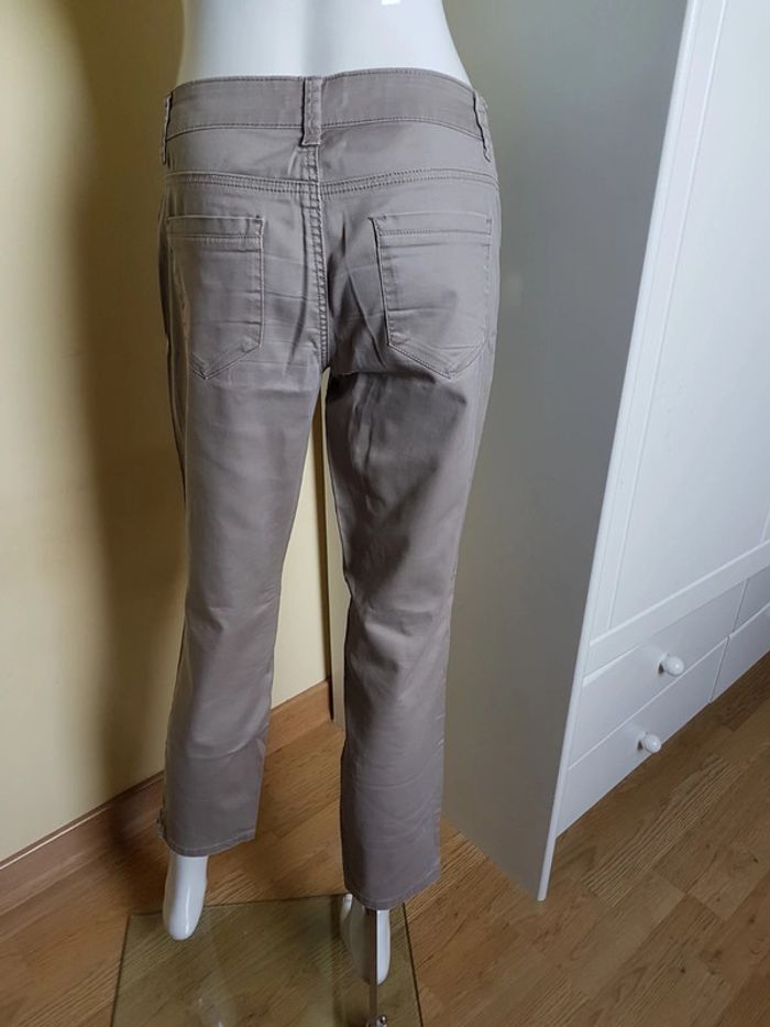 Pantalon en toile 3/4 zippé en bas taille 40 - photo numéro 2