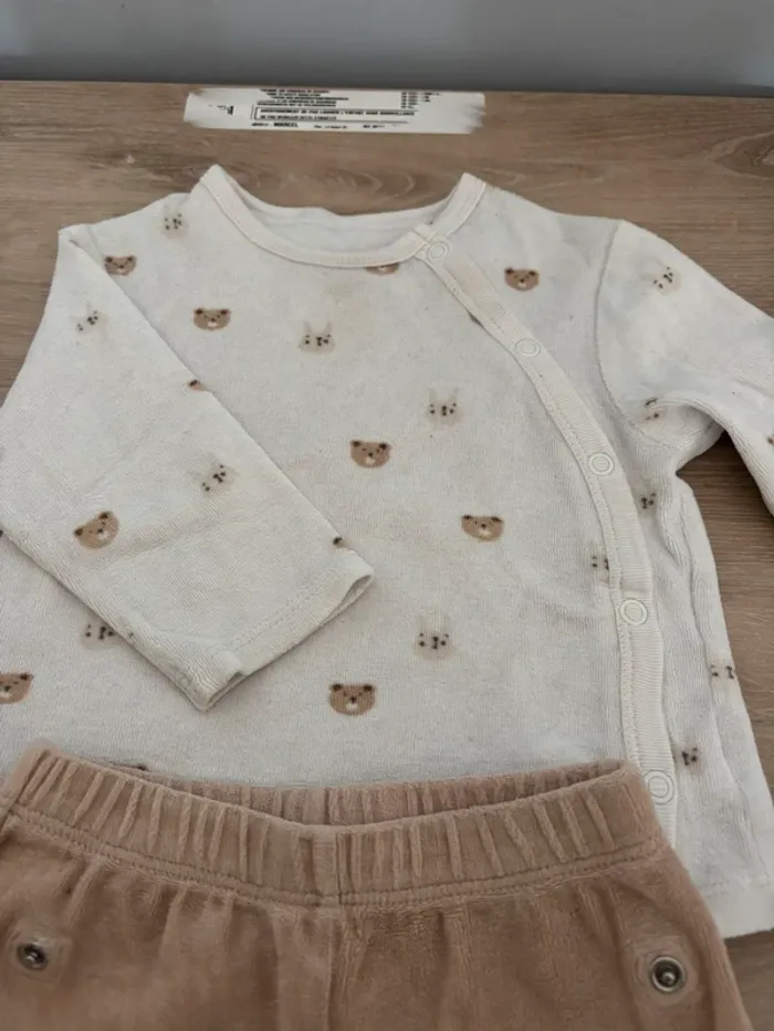 Pyjama 2 pièces bébé mixte taille 9mois - photo numéro 2