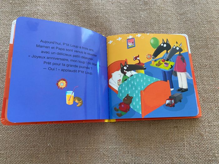 Livre p'tit loup fête son anniversaire Auzou - photo numéro 2