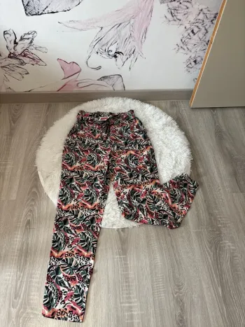 Pantalon d’été femme taille 36 neuf